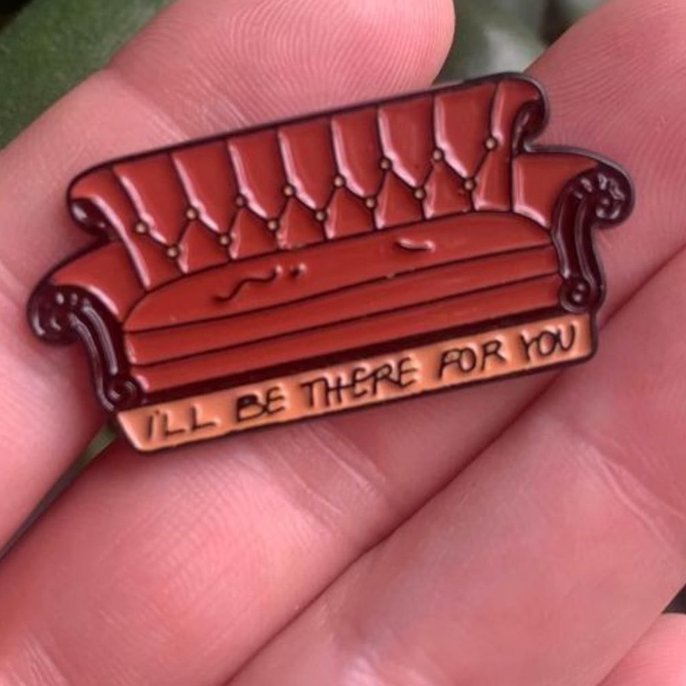 Brand new assorted FRIENDS inspired pins - Picture 5 of 7